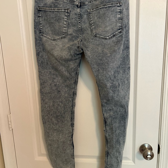 H&M Washed  Straight Leg Jeans - Picture 3 of 4